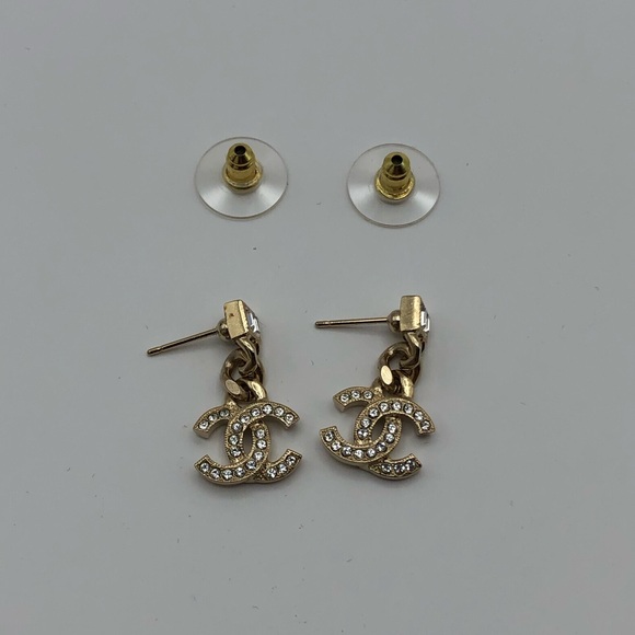 Chanel Earrings - Picture 2 of 4